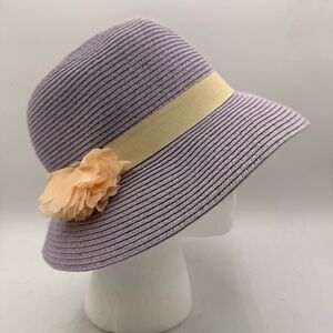 Lavender Woven Sun Hat with Cream Band & Floral Accent – 58 cm